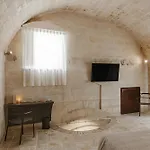 Cenobio & מלון מטרה