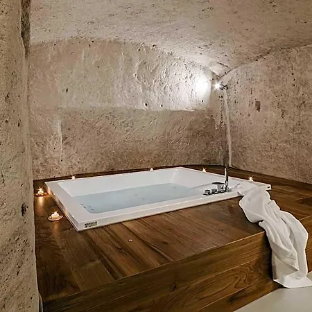 Cenobio & 4* Matera