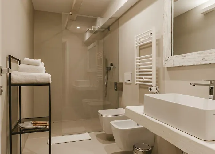 מלון Cenobio & 4*